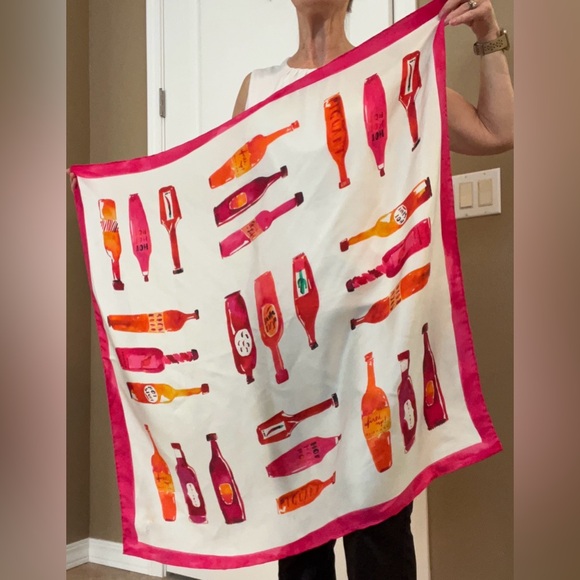 Kate Spade 100% silk scarf! Beautiful and colorful 34” x 34” EUC - Picture 7 of 16